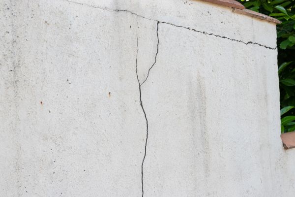 Foundation Crack Patching in Olathe